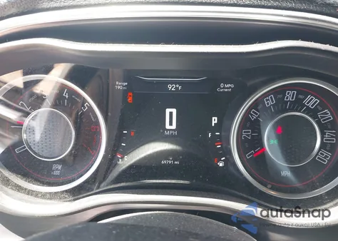 2015 Dodge Challenger R/T Shaker из США, поврежденный, VIN 2C3CDZAT4FH816717